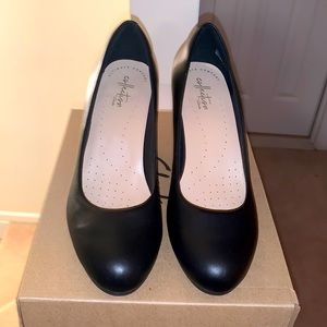 Clarks Adriel Viola Pump